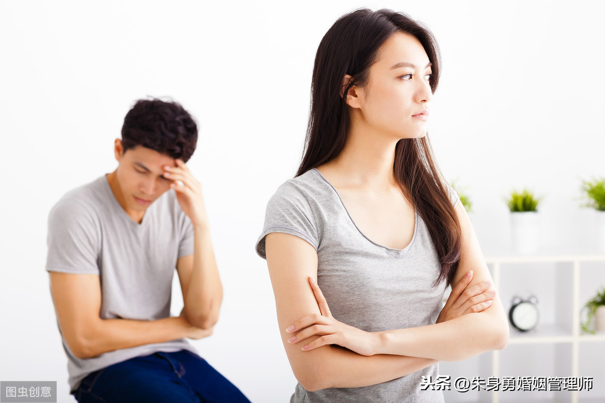 二婚女人要注意：离婚男人的心理弱点，4招甩掉前妻的纠缠方法