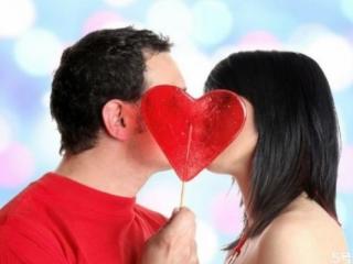 女生分手后一般多久会后悔，初恋女生分手后会不会后悔