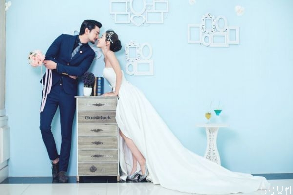 拍婚纱照前的准备工作有哪些 拍婚纱照之前需要准备什么