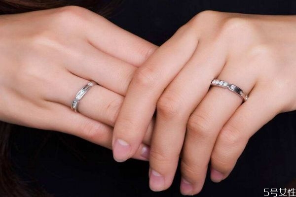 结婚需要带什么证件 拿结婚证需要哪些步骤