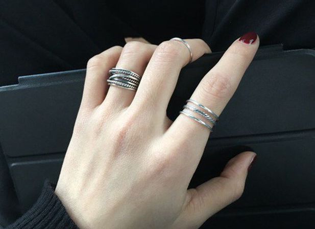 女人有钱没钱一看便知有钱女人手上都有这三个特征