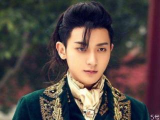 女生追你的表现有什么 什么样子的男生最受欢迎