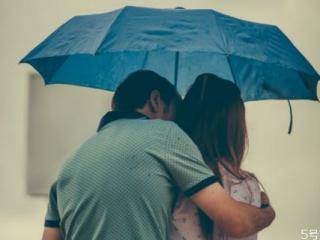 想念对方该怎么发信息 男人喜欢听哪些撒娇话