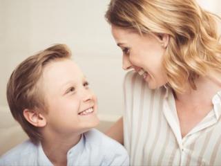 儿子和妈吵架应该怎么解决，儿子和妈妈发生争吵