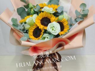 还没确定恋爱关系送什么礼物，没有确定关系送花给她合适吗