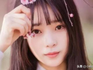 男生眼里不合群的女生 在这些事情上不合群的女孩子