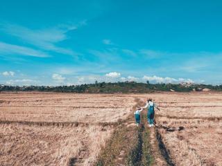 男生喜欢女生的暗示 这些小动作暗示他喜欢你