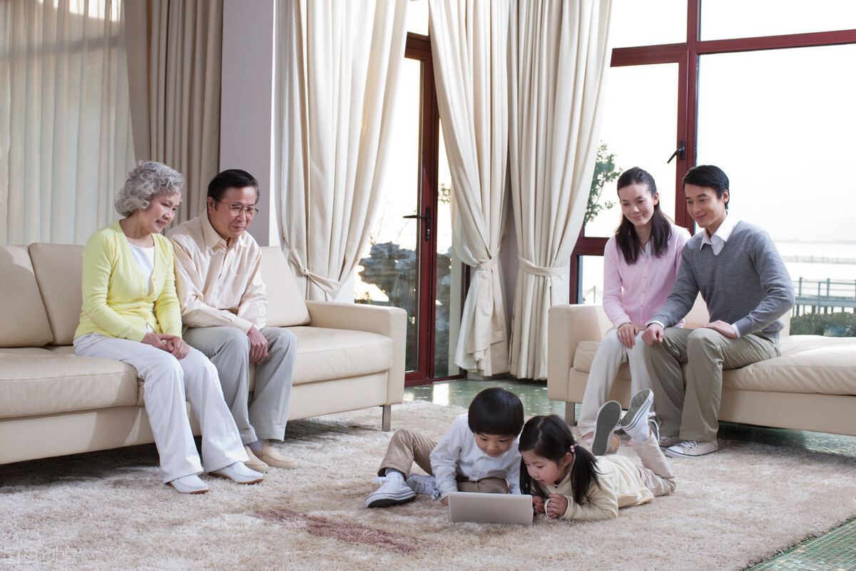 为什么骨子里就认为，儿媳妇一定要在婆家做家务？