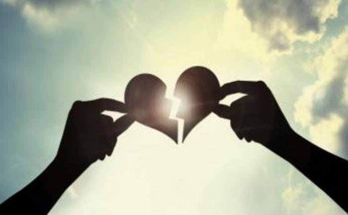 因为感情问题闹分手，心理咨询师的帮助有用吗？