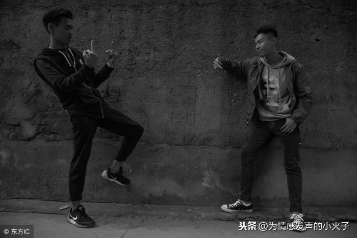 “死心眼”和“能说会道”的男生，哪个更可靠？