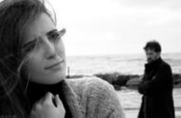 分手要不要当面说，各位还在纠结分手该不该当面说吗