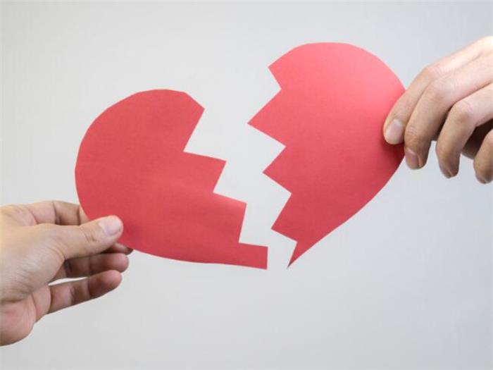 怀疑老公出轨如何让他主动坦白（怀疑老公出轨怎么办）