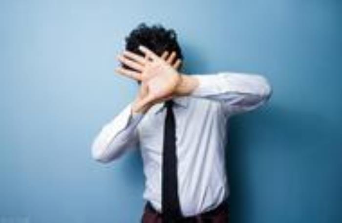 怎么追不爱说话的男生，性格内向、不善表达的男生