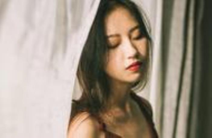 向女生要联系方式说明什么，男人主动要女人的联系方式