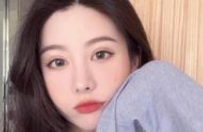 女朋友吃醋哭了怎么办，女朋友吃醋了怎么哄