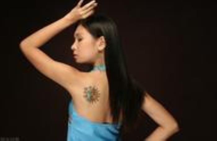 做事有手段的女生（一个女人的生存手段）