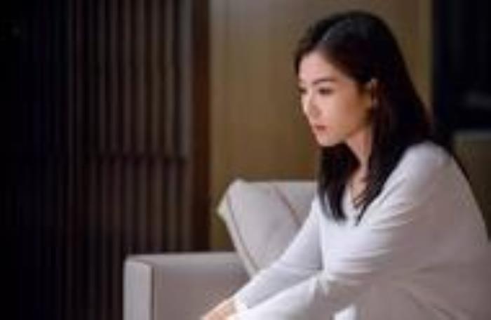 女生安全感不足表现在哪里，常常有以下几种表现