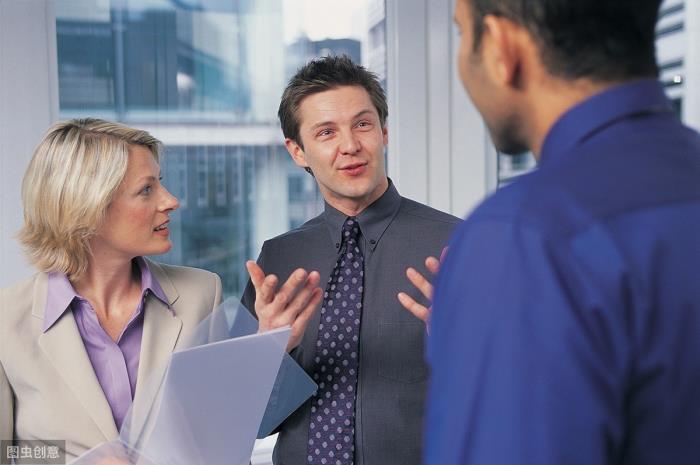 老公精神出轨有哪些表现（男人精神出轨的9个典型特征）