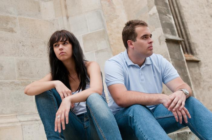 跟老公冷战怎么发朋友圈（情侣冷战可以这样发朋友圈）