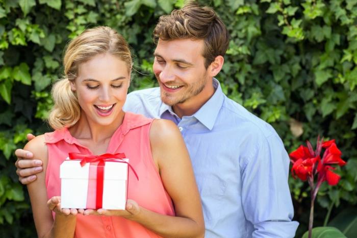 追女生送什么礼物，男人最常送的十种礼物