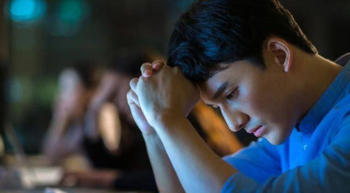 男人没放下前妻的表现，会有这3种强烈的表现