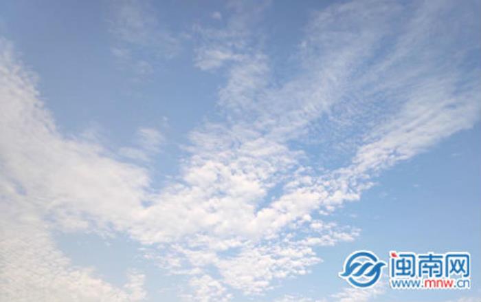 送女朋友礼物贺卡怎么写（圣诞节写给女朋友闺蜜的贺卡内容）