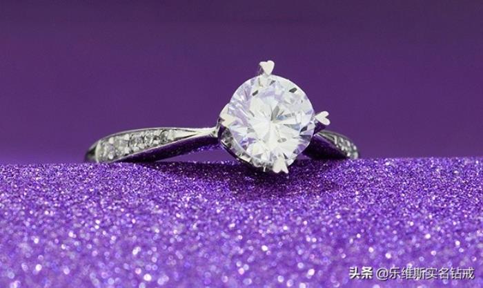 结婚戒指平时要戴吗（结婚戒指什么时候佩戴）