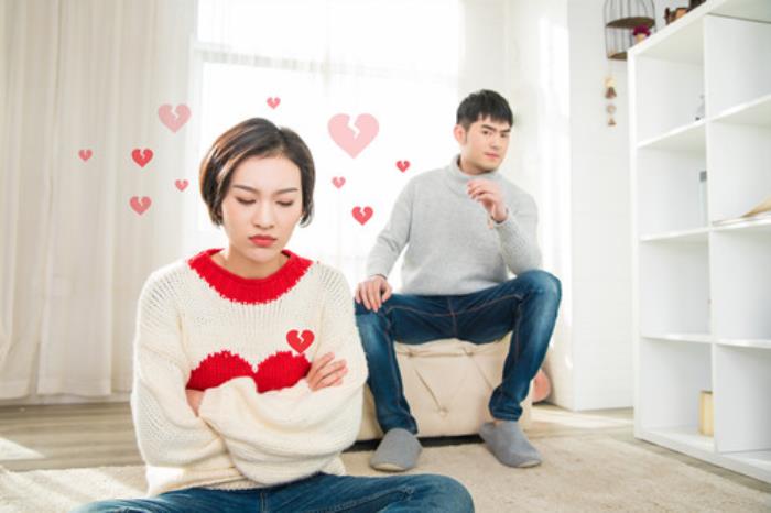 新婚夫妻为什么总吵架（新婚夫妻为什么老吵架）