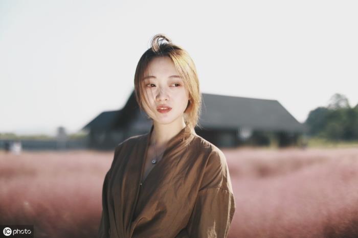 会和丑但对你好的人恋爱吗（但是对你很好的男孩子谈恋爱嘛）