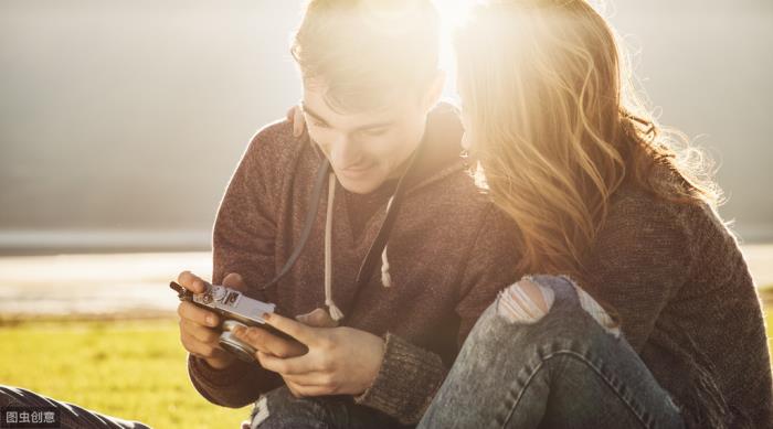 第一次跟女生聊天怎么开头，初次和女人聊天说什么