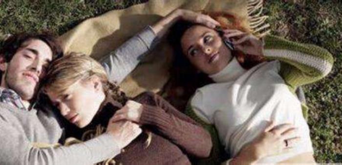 喜欢上闺蜜的男朋友怎么办，我总是会喜欢上闺蜜的男友……