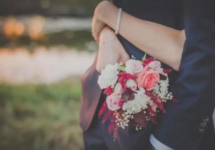 再婚夫妻经常吵架怎么办（二婚的夫妻总吵架该离婚吗）