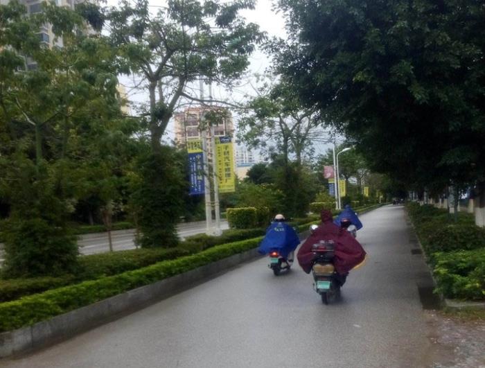 老公不管孩子怎么办（老公从不往家里拿钱）