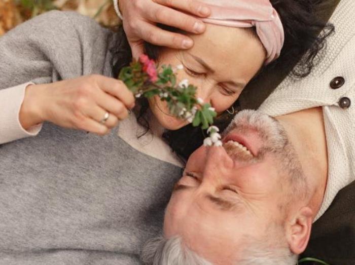 老婆生气了怎么办（十种哄老婆开心的奇葩套路）