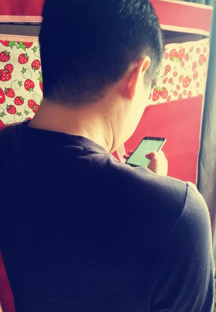 夫妻吵架女方找家长（一吵架老婆就向双方父母告状）