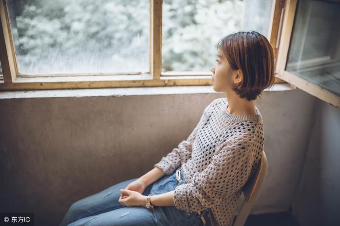 心情很烦的图片（很烦很累的心情说说图片）