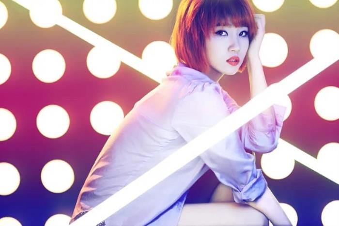 轻松搞笑的开场白（让女生秒回的幽默开场白）