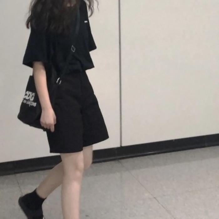 qq空间留言图片（超心酸的QQ空间留言）