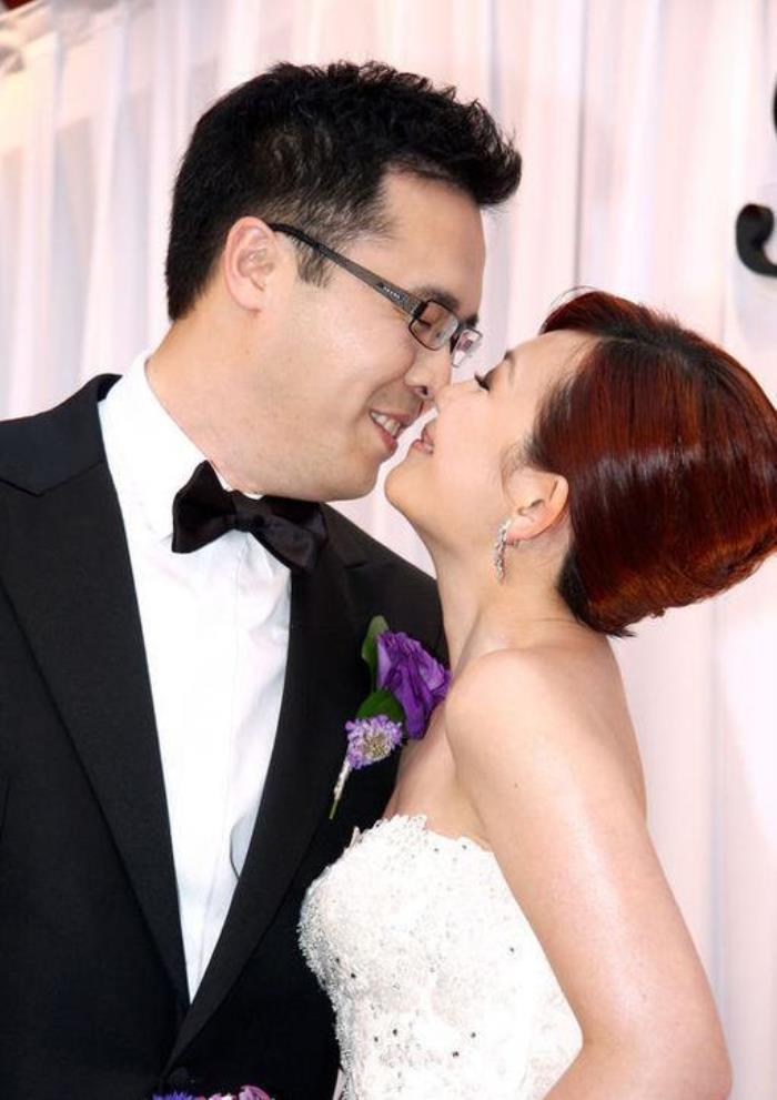 分手快乐歌词想不到歌词验证了她的经历