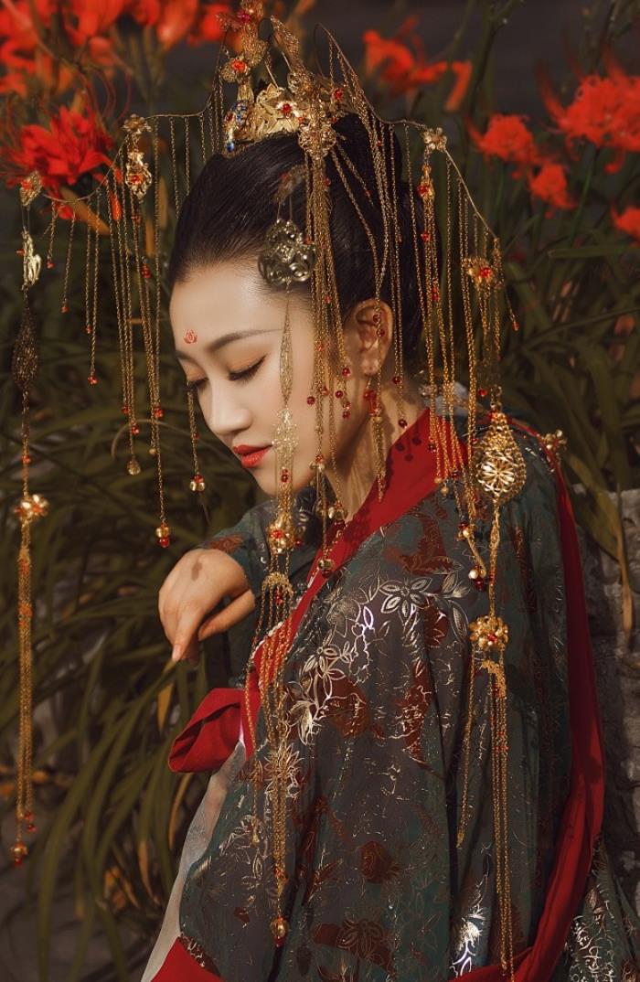 做梦梦见前男友，梦见前男友是什么意思呢