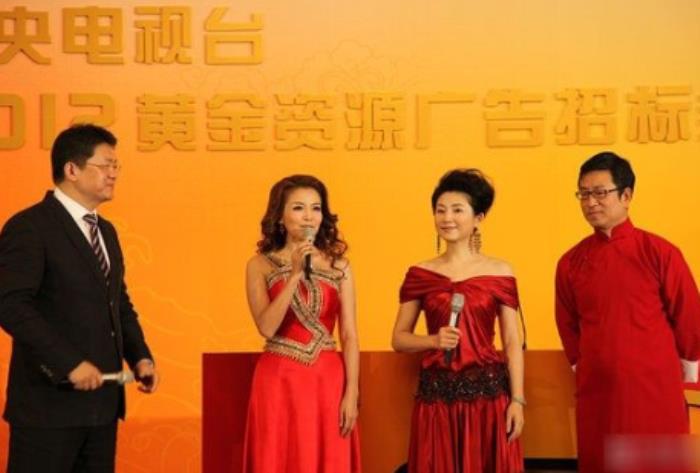 王小丫的丈夫（央视一姐王小丫因一张赌约离婚）