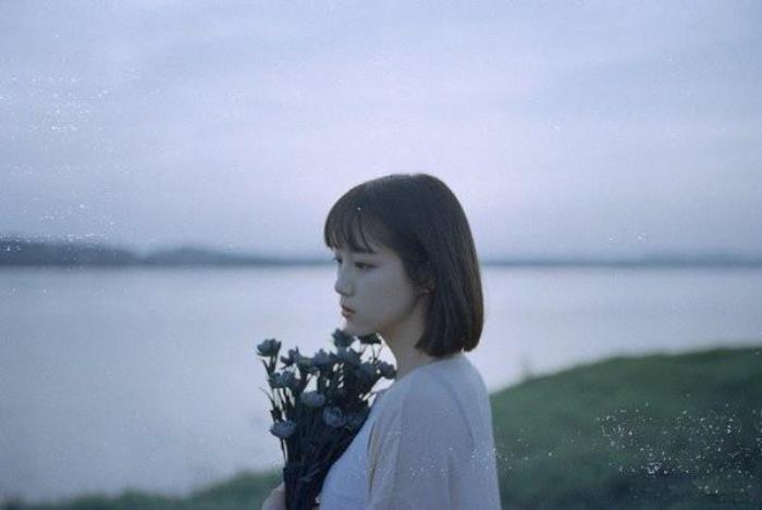 让对方看到心疼的图片（让人心疼的伤感说说配图）