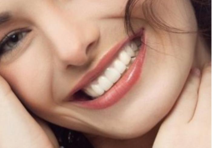 怎么美白全身皮肤（5个全身美白小技巧）