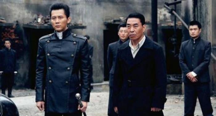 李晨的电视剧（看张译李晨上演的兄弟传奇）