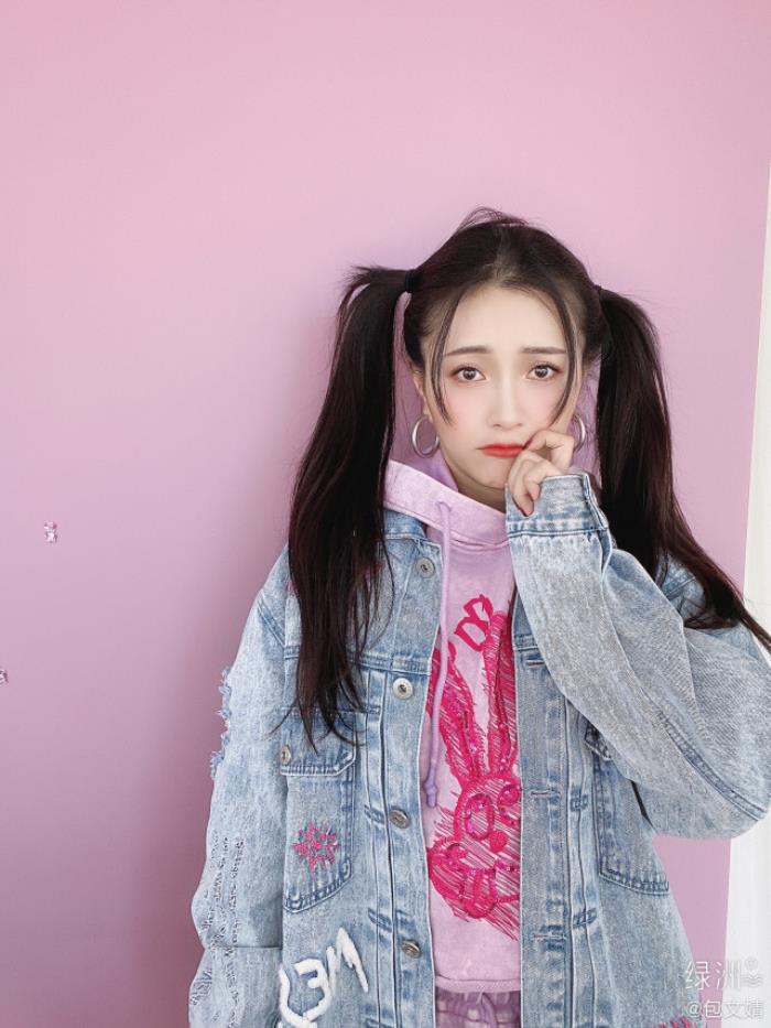 包贝尔的老婆（34岁包贝尔老婆露脐装）