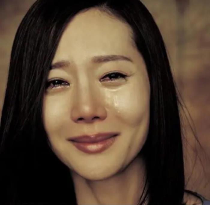 心情郁闷的图片心情郁闷的你需要痛快哭一场