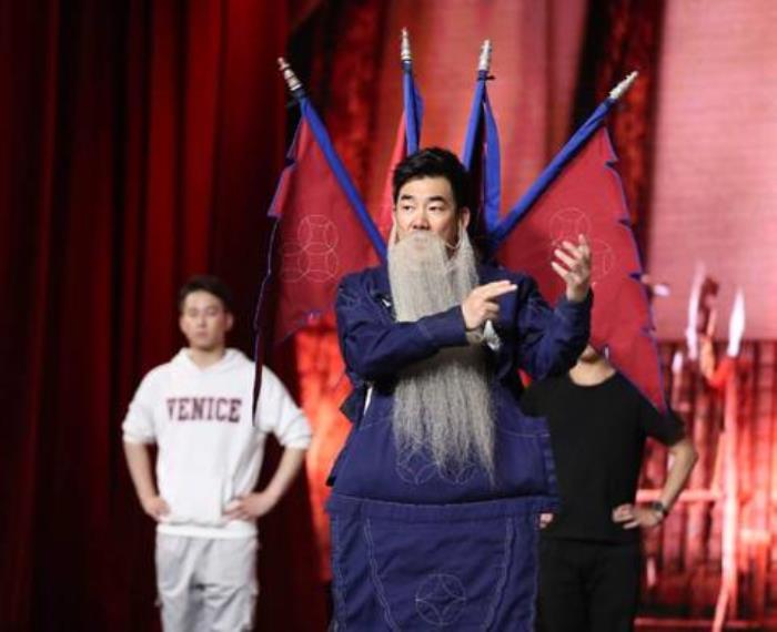 任贤齐发长文道歉（任贤齐京剧公演忘词致演出中断）