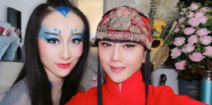 中国同性婚礼（杨丽萍徒弟水月举行同性婚礼）