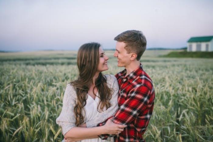 怎么和女孩子找话题，和女生聊天总是你在找话题