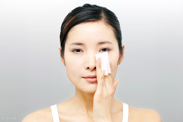 怎么样去除眼部皱纹（赶走眼部皱纹的5个小妙招）